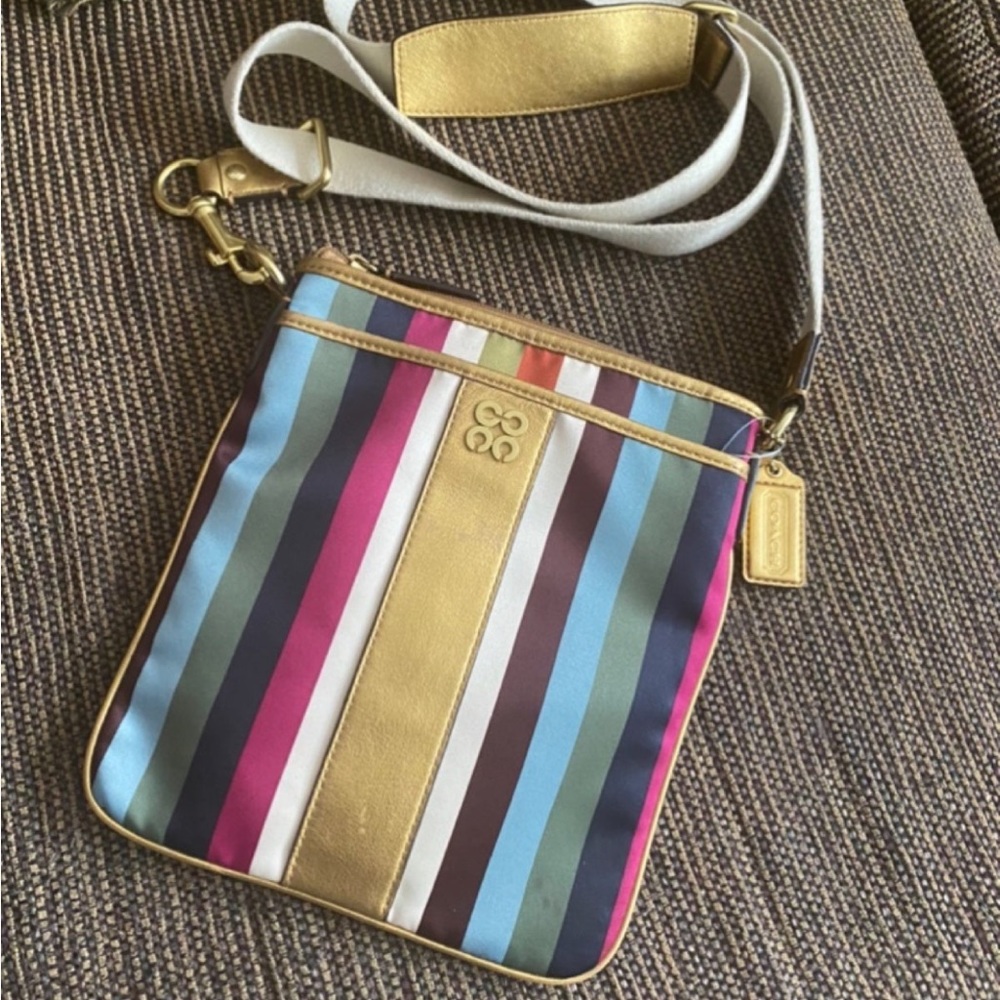 Vintage Coach Crossbody Poppy Purse